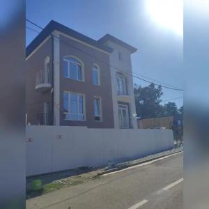 Happy house - 2