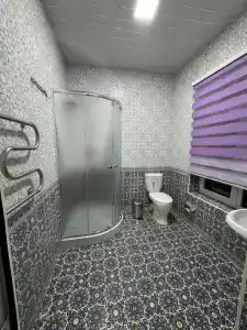 Qamar - 27