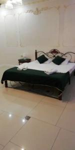 Dasn Hall - 29