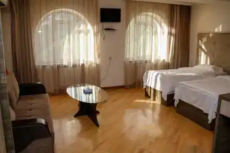 Grand House - 45