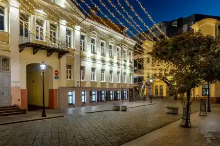 City - 1
