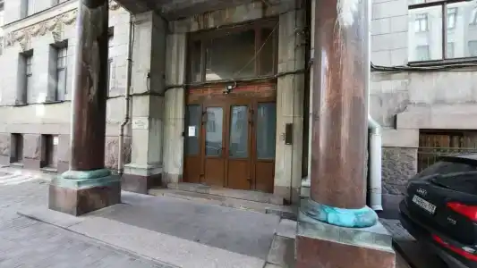 Демократ на Каменноостровском 26-28 - 7
