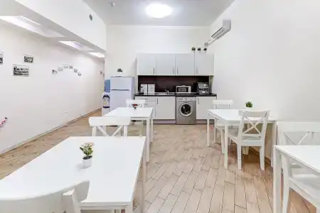 Демократ на Невском, 95 - 4