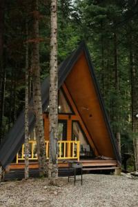 Кавказский двор - 1