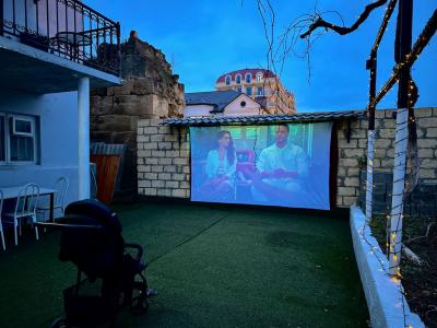 у фонтана - 66