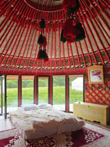 Ak-Sai Travel Karkyra Yurt Camp - 2