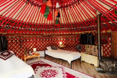 Ak-Sai Travel Karkyra Yurt Camp - 5