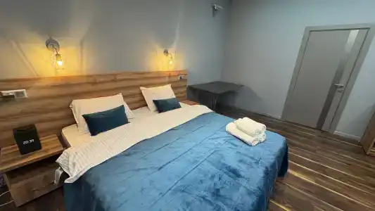 Fan House - 11