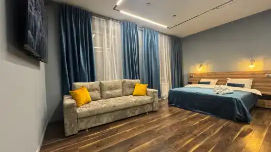 Fan House - 15