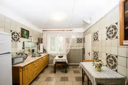 Золотая Бухта - 104