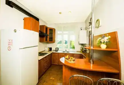 Золотая Бухта - 112