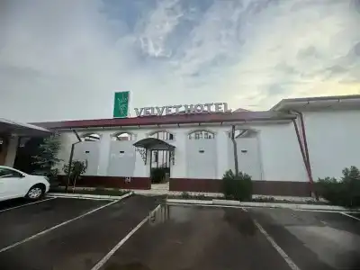Velvet - 0