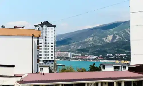Санни Хаус - 1