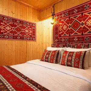 Hayat-Haus - 104