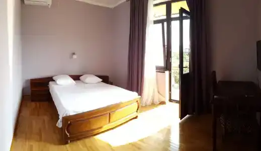 Лора - 10