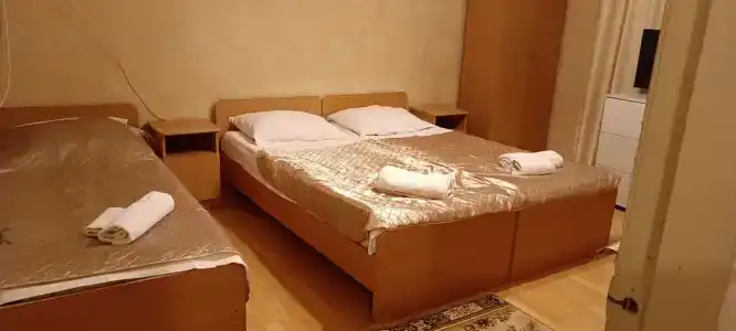 Сандро - 80