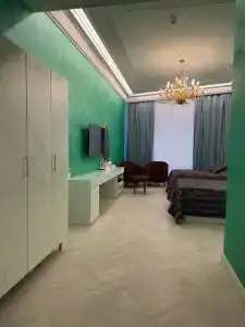 Skyline Plaza - 6