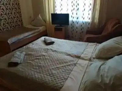 Сандро - 185