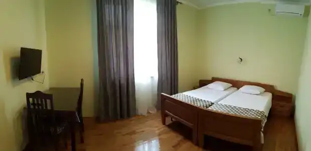 Лора - 12