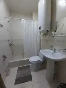 Лора - 28