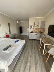 LooRoom Guest House studio - 29