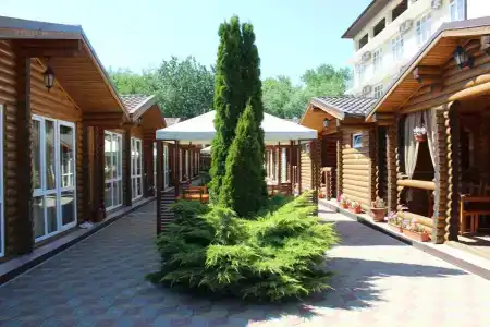 Тихий дворик - 8