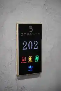 Династия - 28