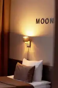 Moon - 12