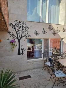 Exclusive Wine & Gastro Yard - 7
