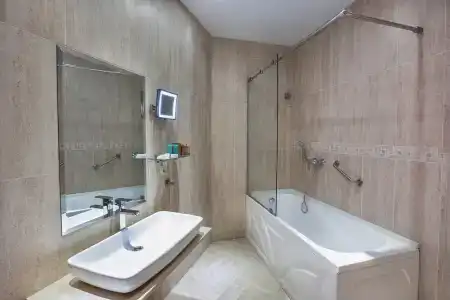 Сити - 23