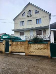 Пермский светлый дворик - 0