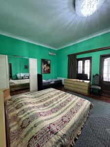 Queen-Batumi - 35