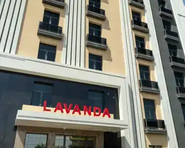 Lavanda Hotel - 1