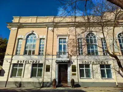 Санкт-Петербург - 2
