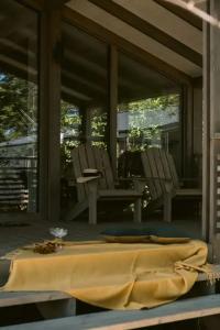 Коттеджи Hygge House на берегу озера - 37