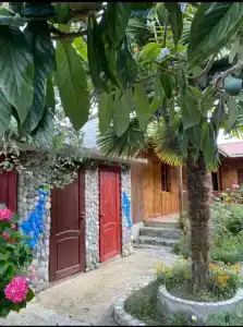 Дом Альберта и Анаид - 1