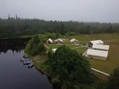 Глэмпинг на реке Мегра - 1