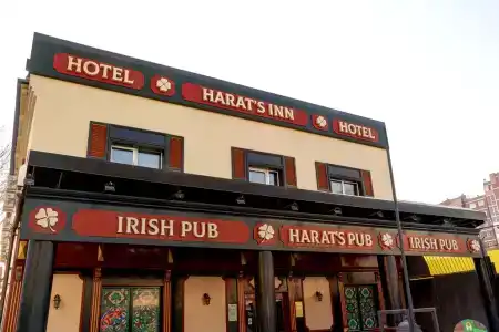 Harat's inn - 2