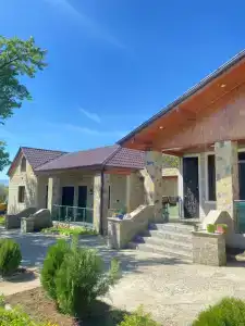 GL Cottage - 50