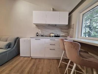 4 Avenue - 20