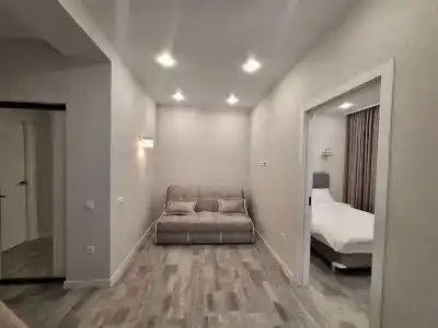 4 Avenue - 44