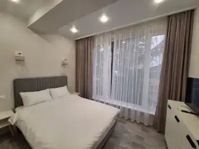 4 Avenue - 39