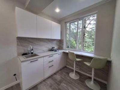 4 Avenue - 63