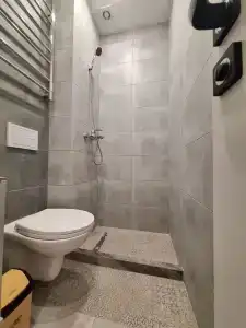 4 Avenue - 101