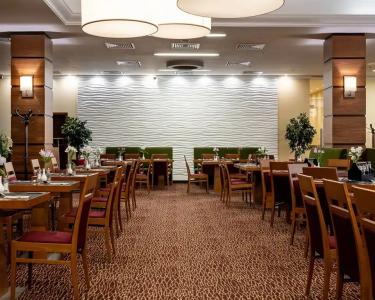 Hilton Garden Inn - 13