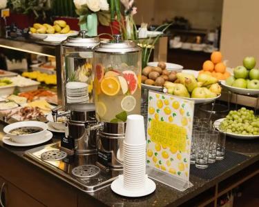 Hilton Garden Inn - 17