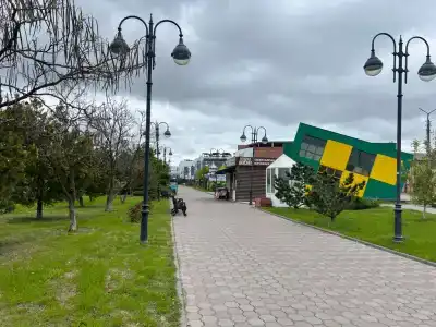 Площадь Свободы 43 - 12