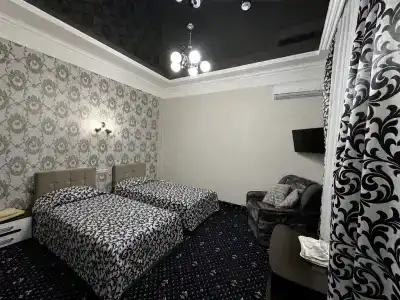 Royal - 1