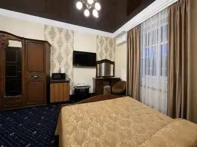 Royal - 18