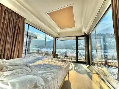 Capsule Hotel - 1
